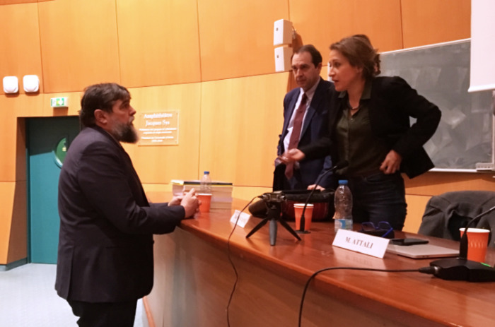 François da Rocha Carneiro (à gauche) à Arras avec Olivier Chovaux et Marion Fontaine, membres du jury.